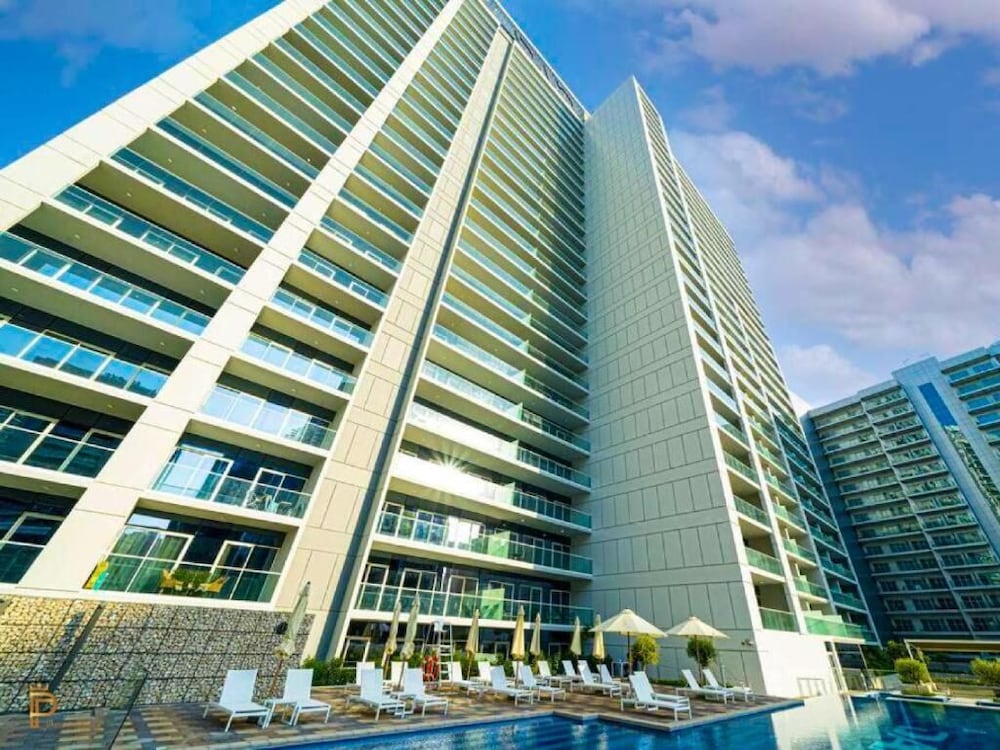 Gorgeous Two Bedroom in Vera Residence — 4-Star Luxury Hotel in Dubai, United Arab Emirates