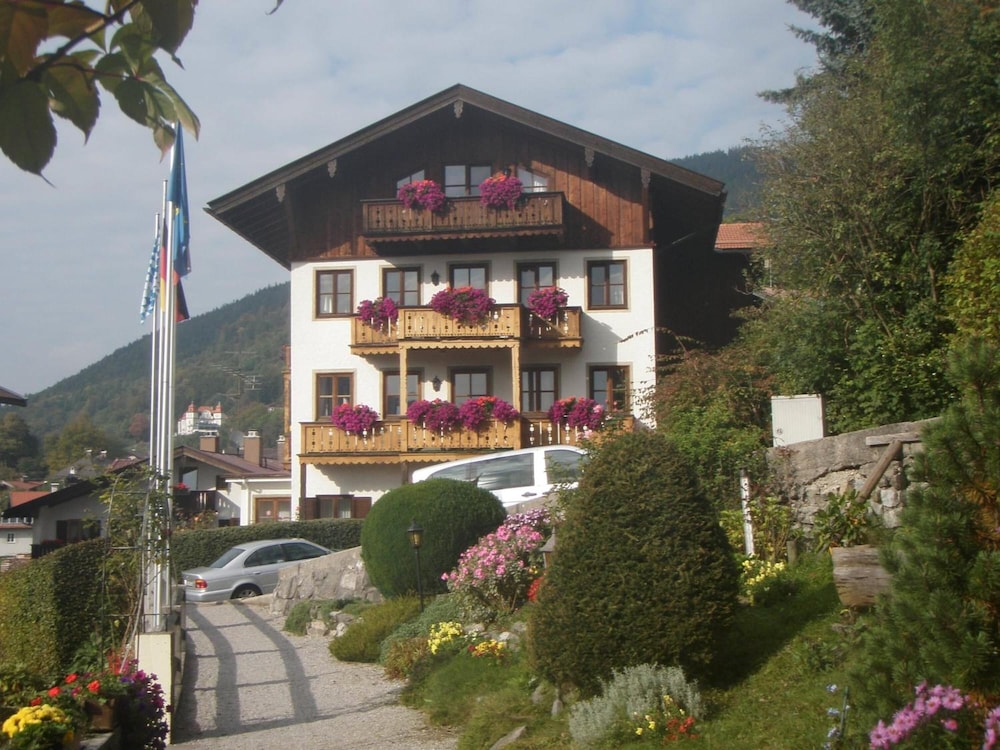 Fackler Apartments — 4-Star Luxury Hotel in Tegernsee, Germany