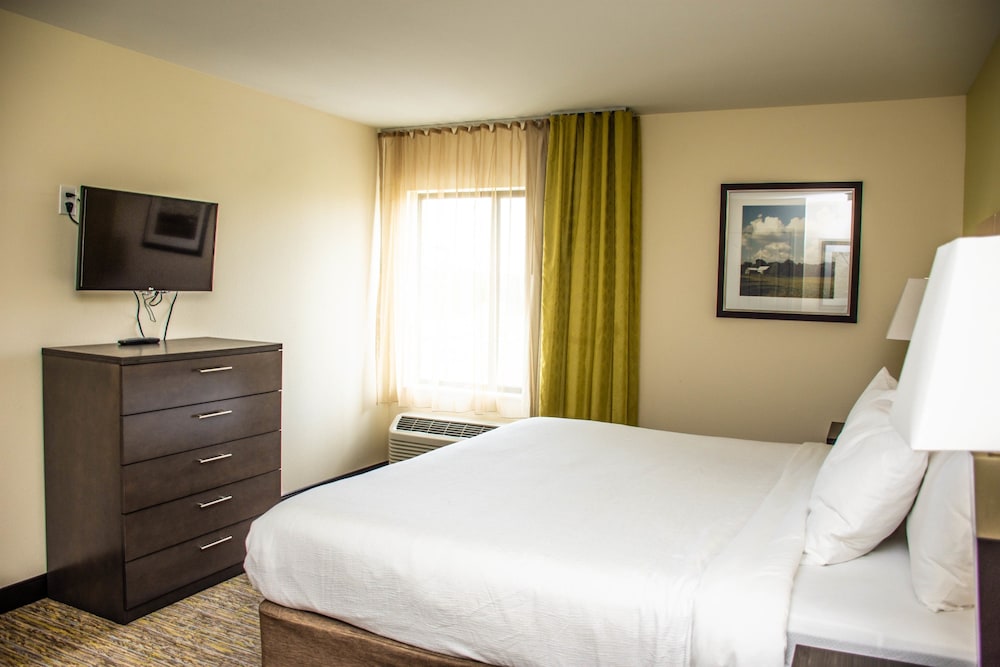Candlewood Suites : Overland Park W 135th St by IHG - photo 13