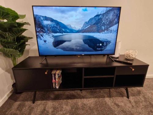 Cosy CBD Studio Apartment 12 — 4-Star Luxury Hotel in Christchurch, New Zealand