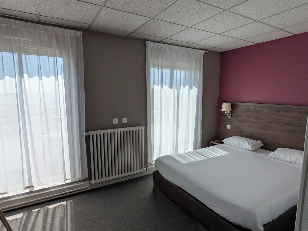 Hotel de la Gare Brest in Brest, France