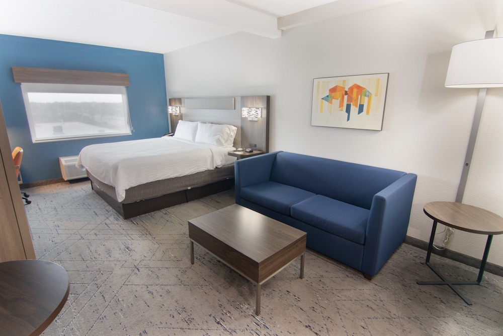 Holiday Inn Express & Suites Ft. Lauderdale Airport West by IHG - photo 29