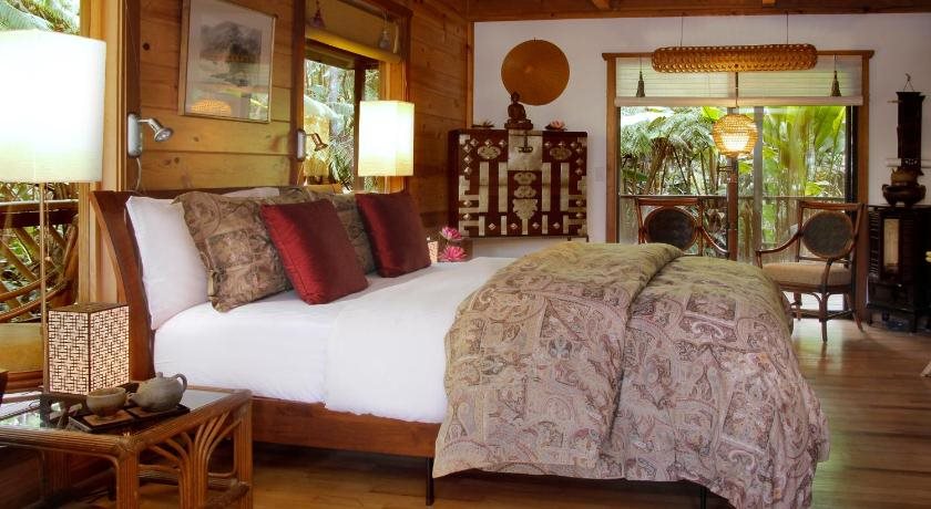 Lotus Garden Cottages — hotel in Volcano