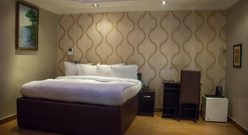 Triple Tee Hotel — Lagos — photo 4