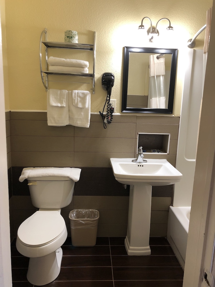 Blarney Inn - photo 27