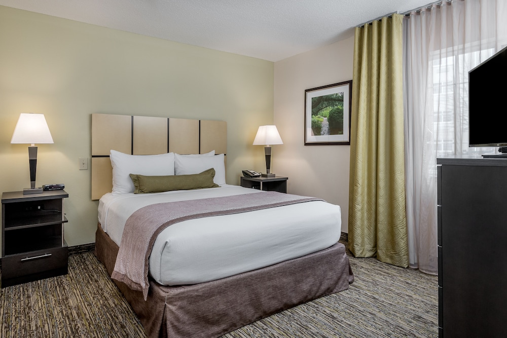 Candlewood Suites Washington Dulles Sterling by IHG - photo 10