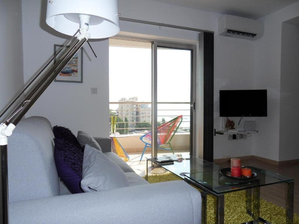 Eden Beach Apartment 611 — 4-Star Luxury Hotel in Limassol, Cyprus