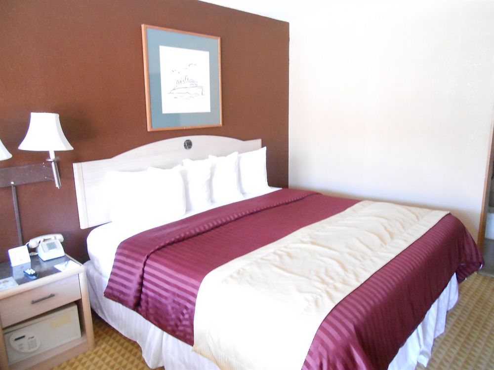 Travelodge Flagstaff University West - photo 8