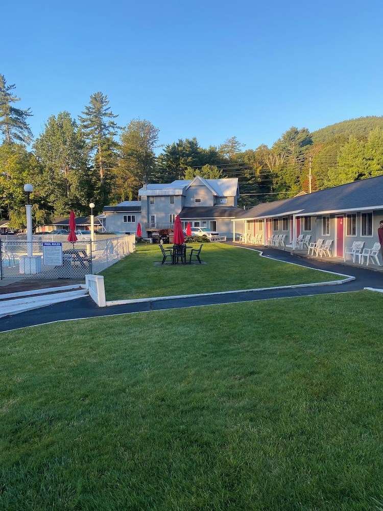 Barberry Court Motel - photo 31
