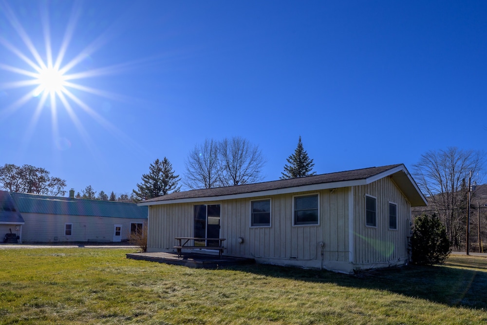 Gale River Motel - photo 44