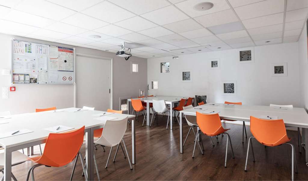 Hôtel & Restaurant Origines par Adrien Descouls Teritoria — 5-Star Luxury Hotel in Le Broc, France