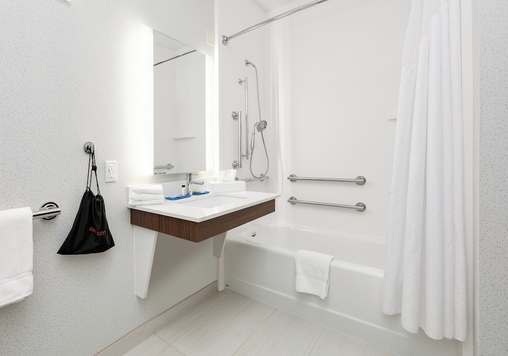 Holiday Inn Express Mitchell by IHG - photo 15
