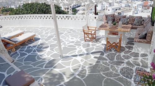 Vasiliki Skyros Castle View — 4-Star Luxury Hotel in Skyros, Greece