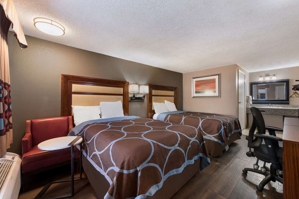 Rodeway Inn Charlotte Airport Area - photo 9