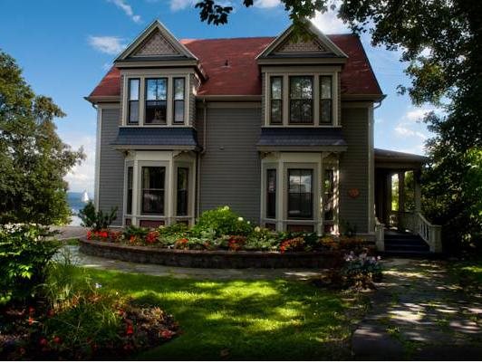 Dunlop Inn in Sydney, Canada