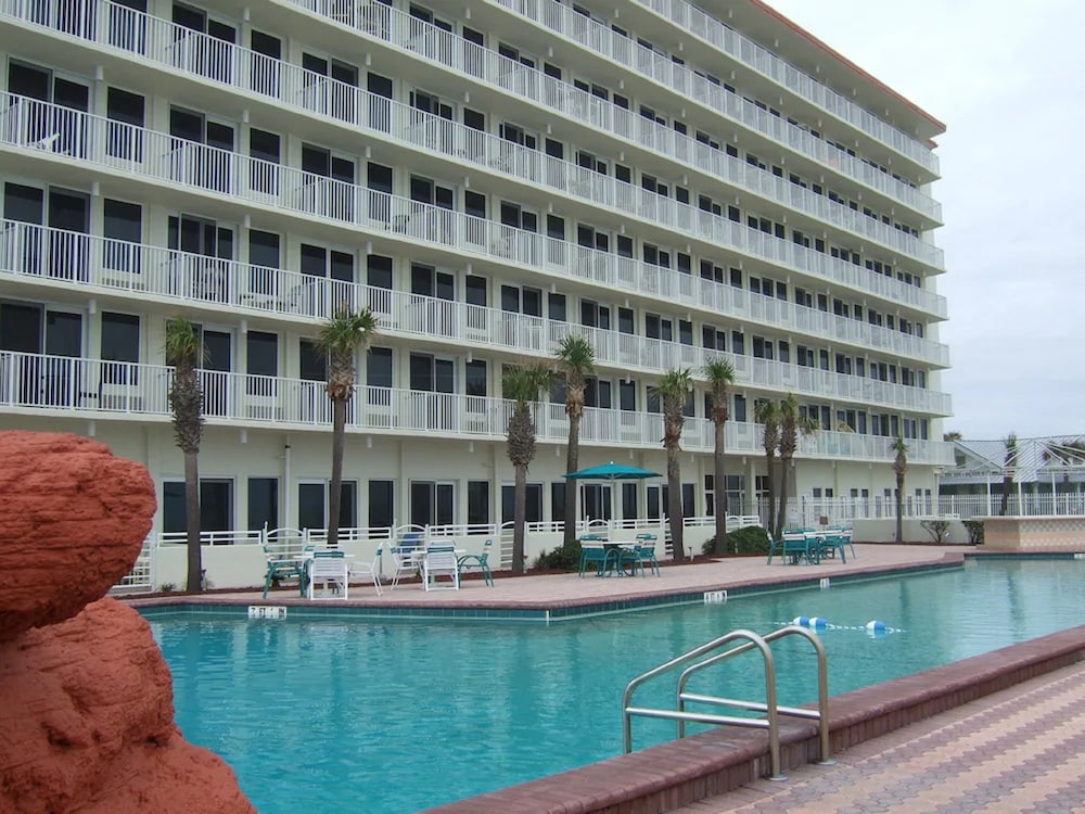 Westgate Harbour Beach Resort - photo 10