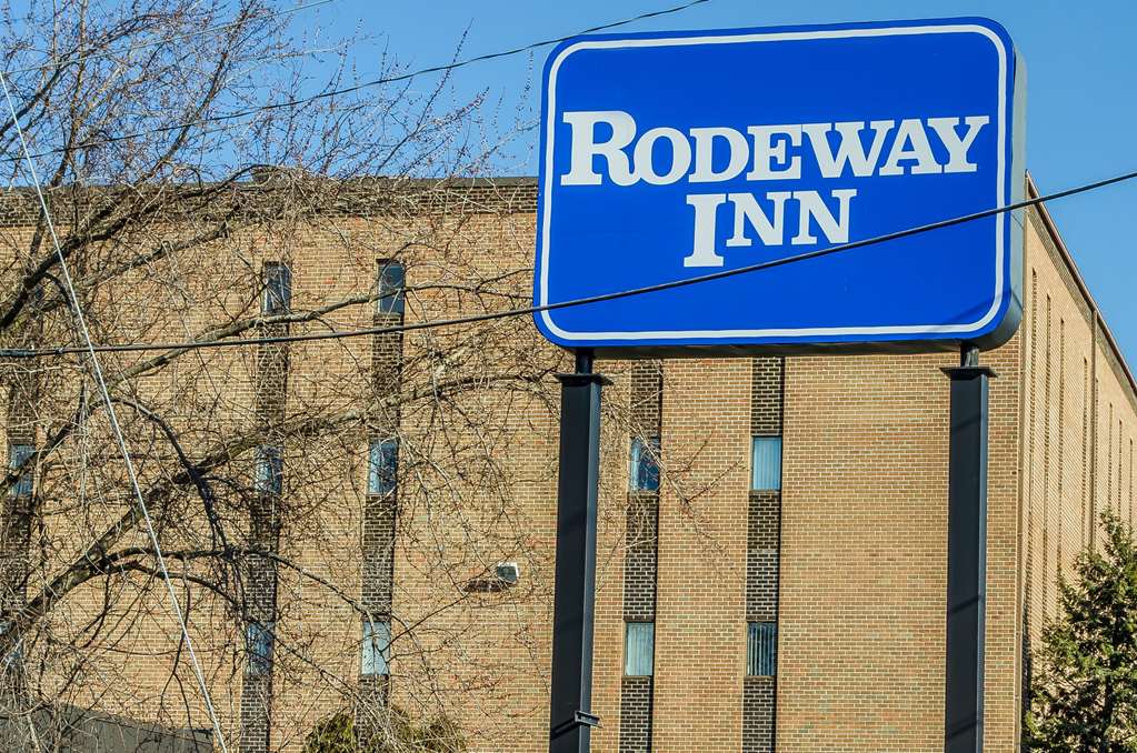 Rodeway Inn Allentown South - photo 2