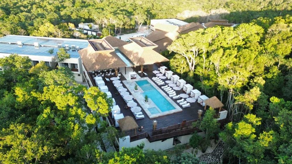 Hotel Mundo Maya Calakmul