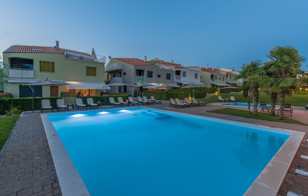 Apartments Maj Residence Premium — 4-Star Luxury Hotel in Porec, Croatia
