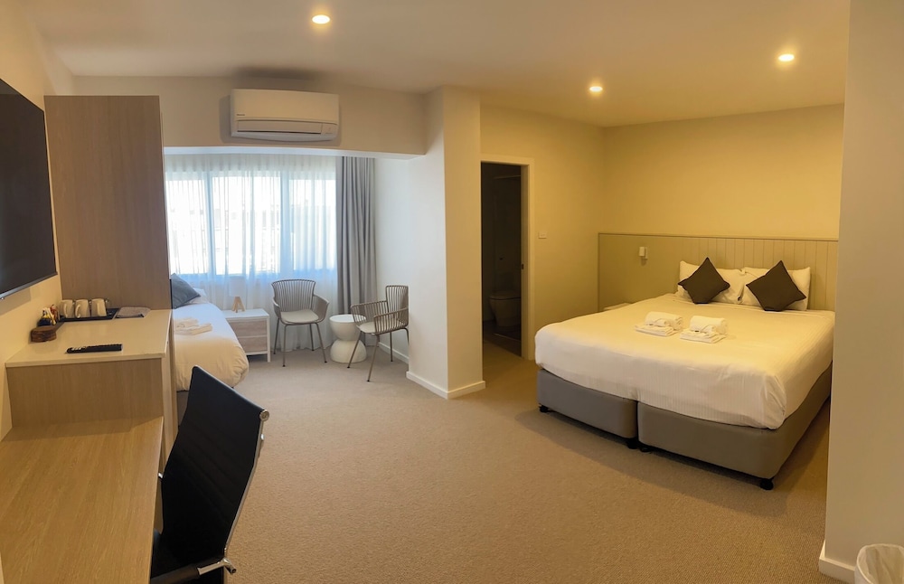 The Belmont Hotel — hotel in Belmont