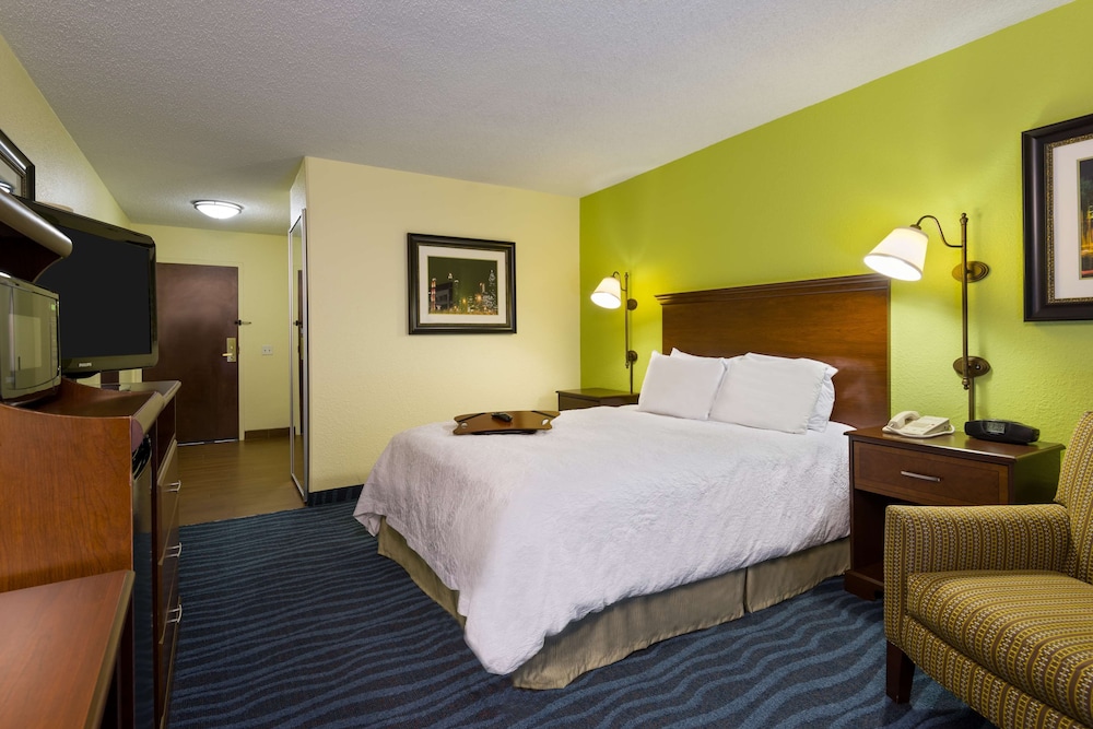 Hampton Inn Atlanta Perimeter Center - photo 13