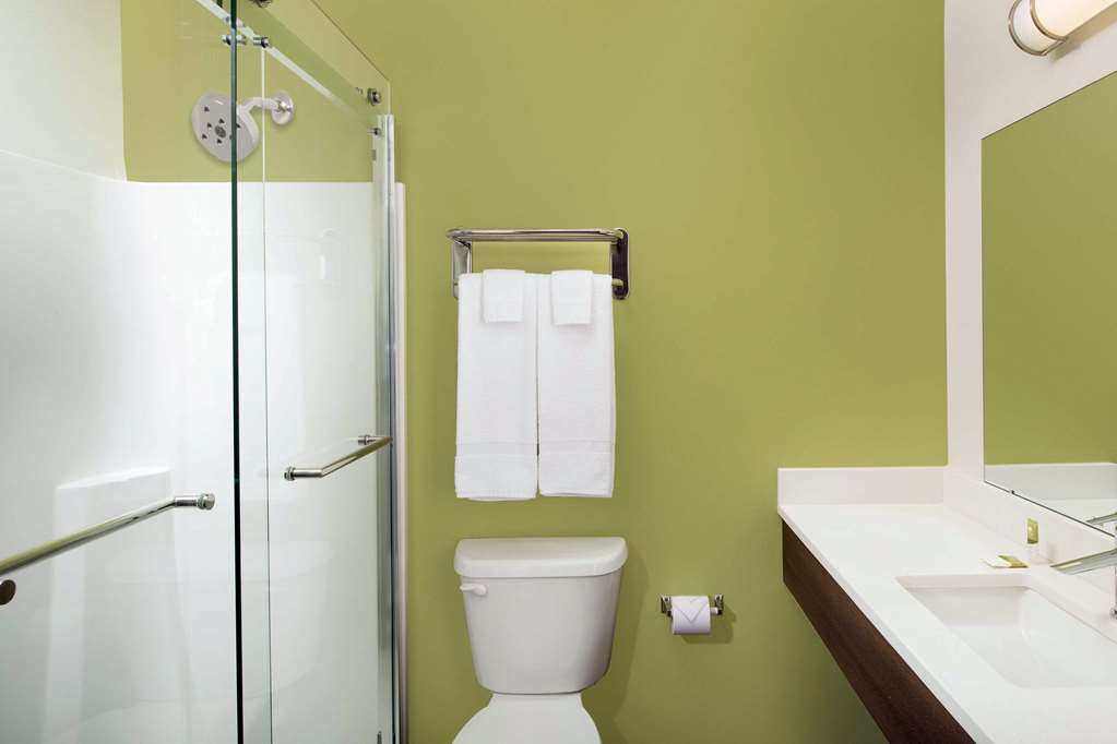 WoodSpring Suites South Plainfield - photo 12