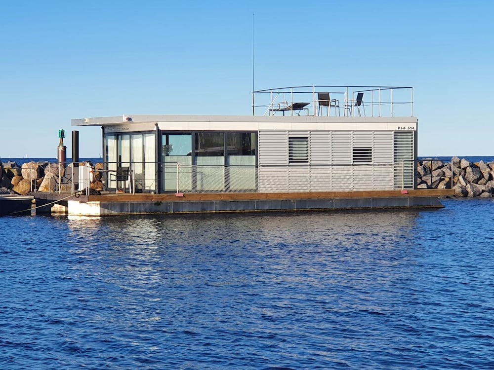 Hausboot In Laboe An Der Kieler Foerde — Laboe