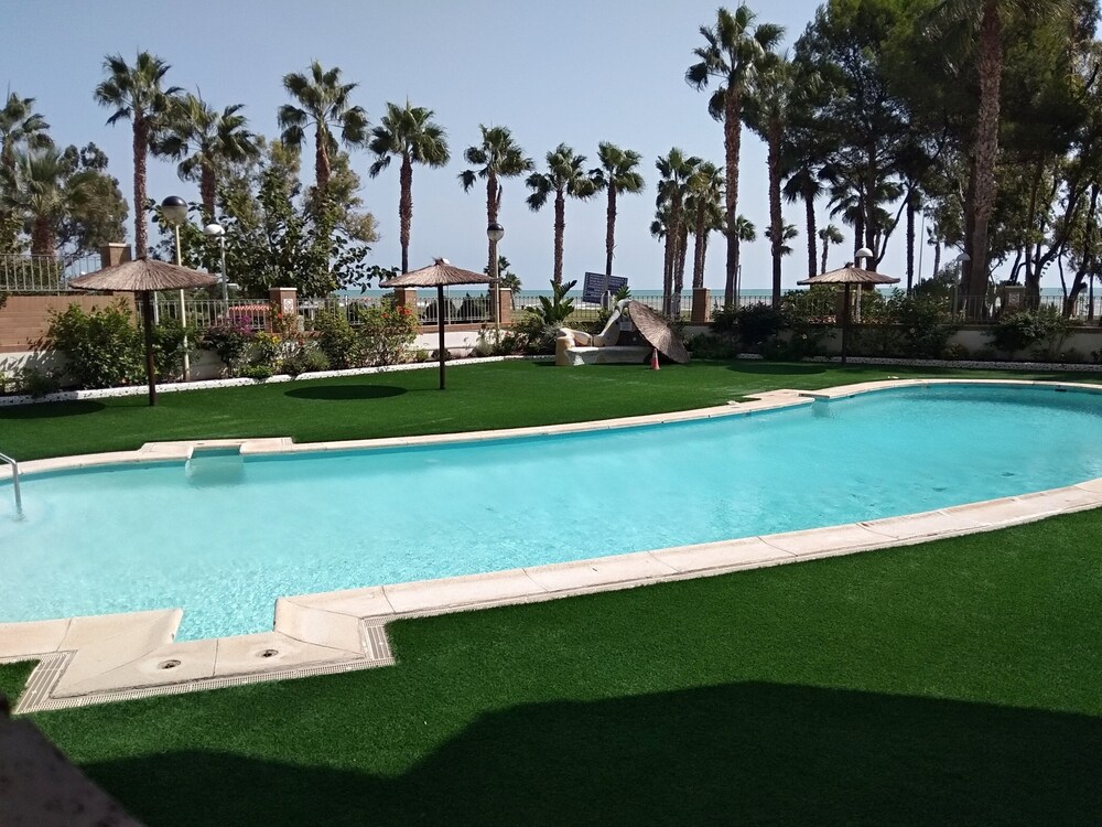 Oropesa del mar Acapulco IV 2º REF 022 — 4-Star Luxury Hotel in Oropesa Del Mar, Spain