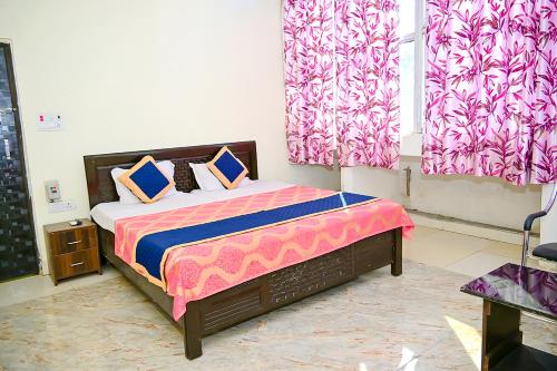Sri Ram Hotel - last minute hotel in Unknown City