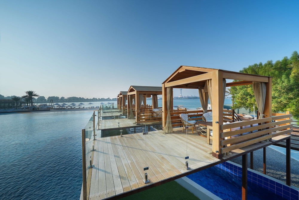 מזון ומשקאות