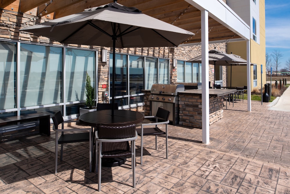 TownePlace Suites by Marriott St. Louis Chesterfield - photo 40