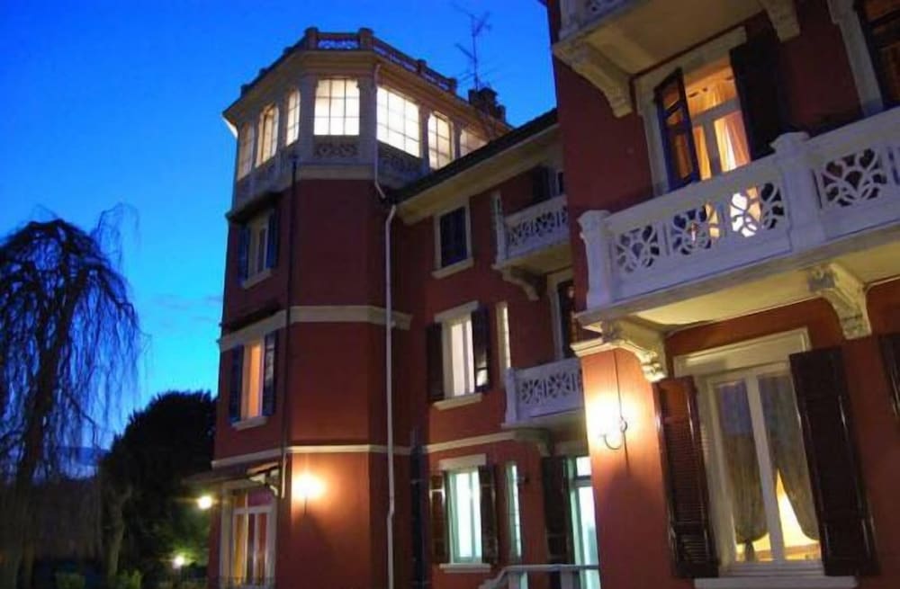 C Lazzaroni - last minute hotel in Gozzano