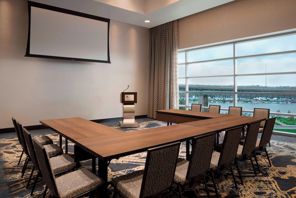 Buffalo Marriott At Lecom Harborcenter - photo 47