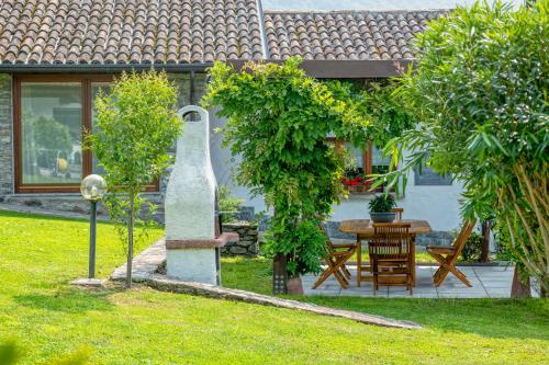 Il Granaio Historic Molino Maufet Watermill Lake Como — hotel in Colico Piano