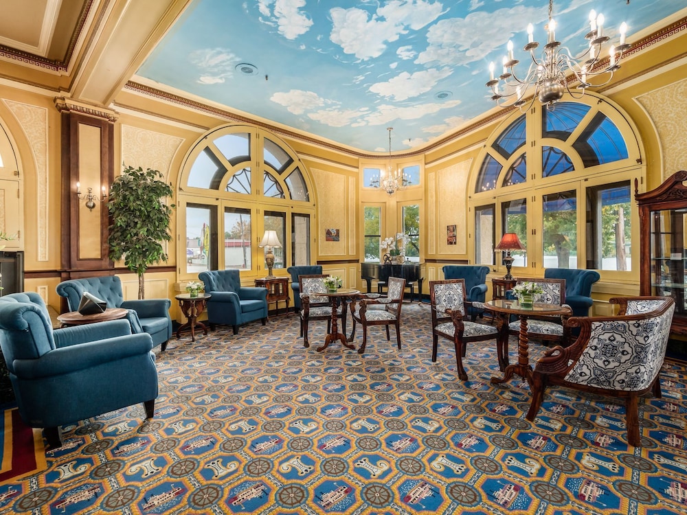 The Lafayette A grand Riverboat Era Hotel - photo 14