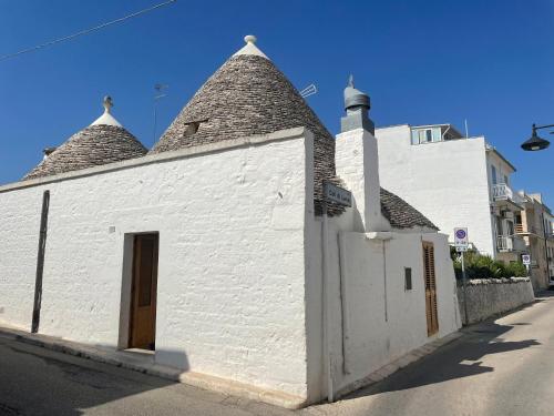 Trullo Pugliese - carbon neutral hotel in Alberobello