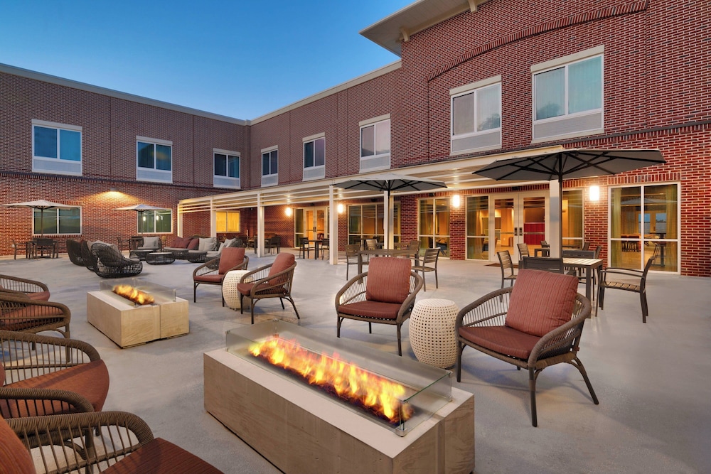 Courtyard by Marriott Atlanta Duluth Downtown - photo 39