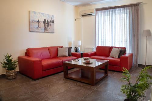 Cozy Flat in Elliniko 300mbps Wi Fi — 4-Star Luxury Hotel in Athens, Greece