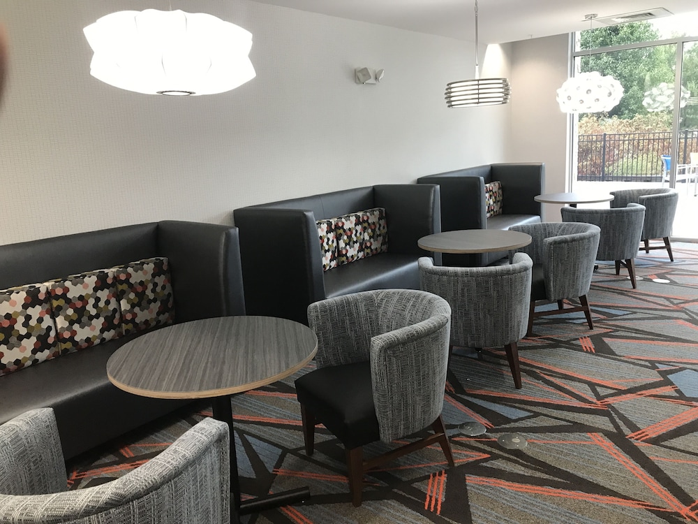 Holiday Inn Express & Suites Greenville SE Simpsonville by IHG - photo 14