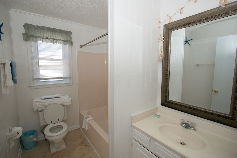 Outer Banks Motel - photo 171