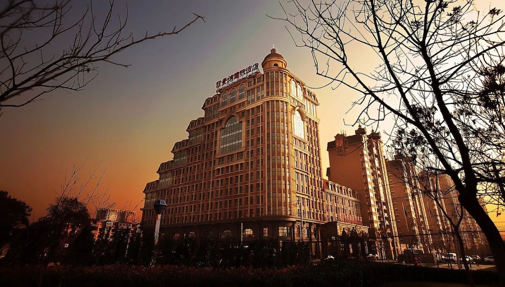 Lijingwan International Hotel — hotel in Chaoyang