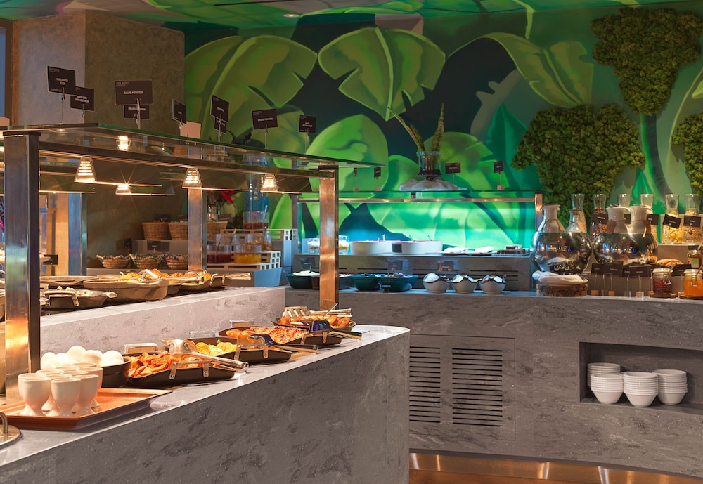 מזון ומשקאות