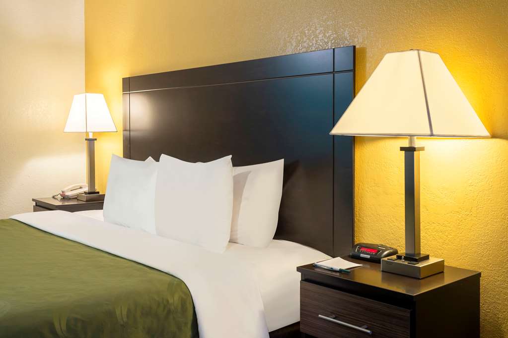 Quality Inn at Arlington Highlands - photo 38