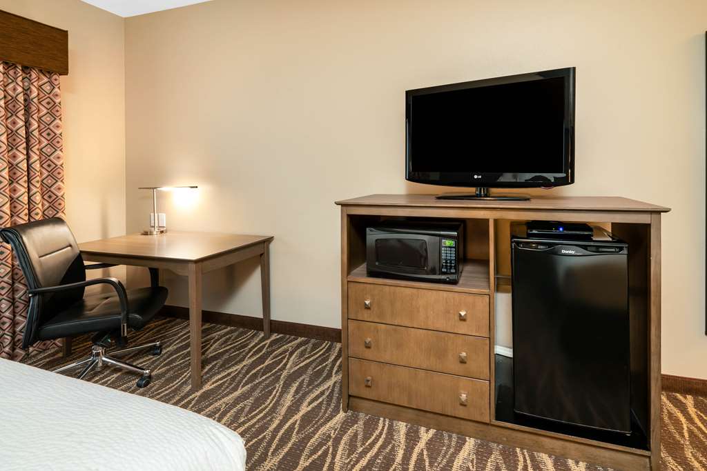 Best Western Plus Kalispell Glacier Park West Hotel & Suites - photo 25