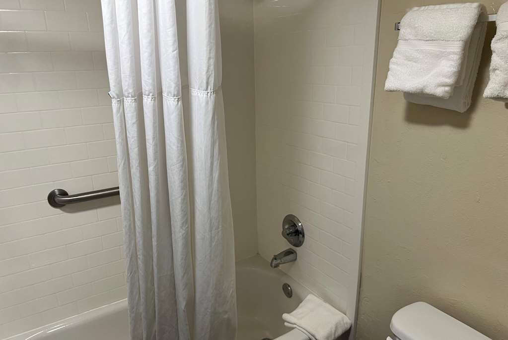 Days Inn by Wyndham El Reno - photo 18