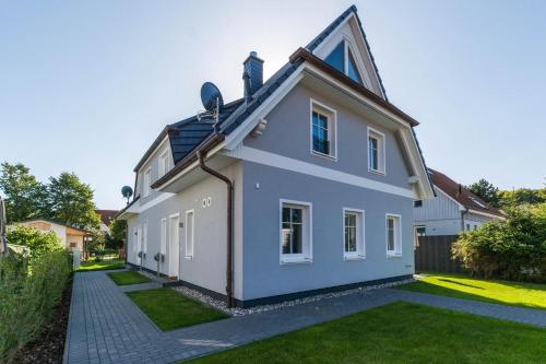 Schulstr_28 _Haus Helle Brise_ — 4-Star Luxury Hotel in Zingst, Germany