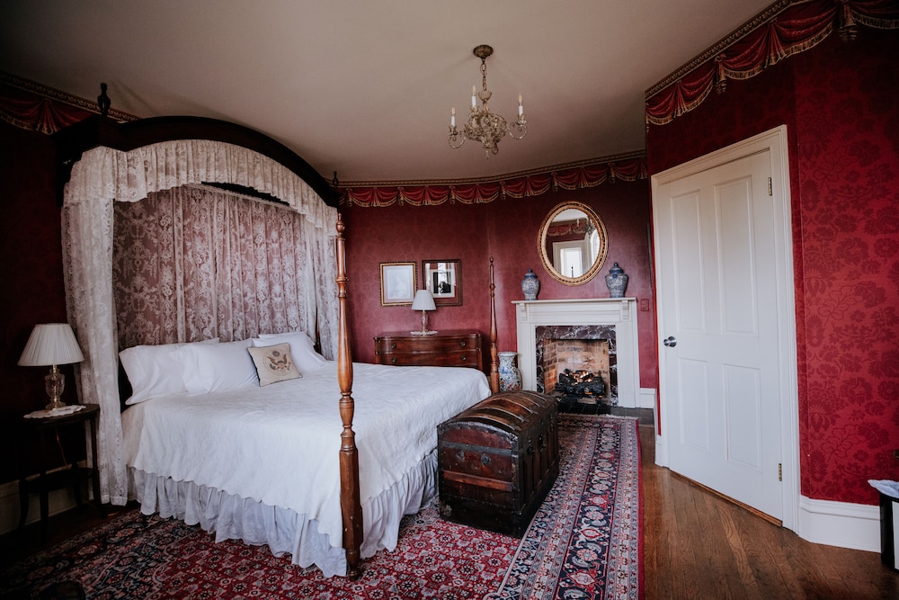 Mayhurst Inn - photo 10