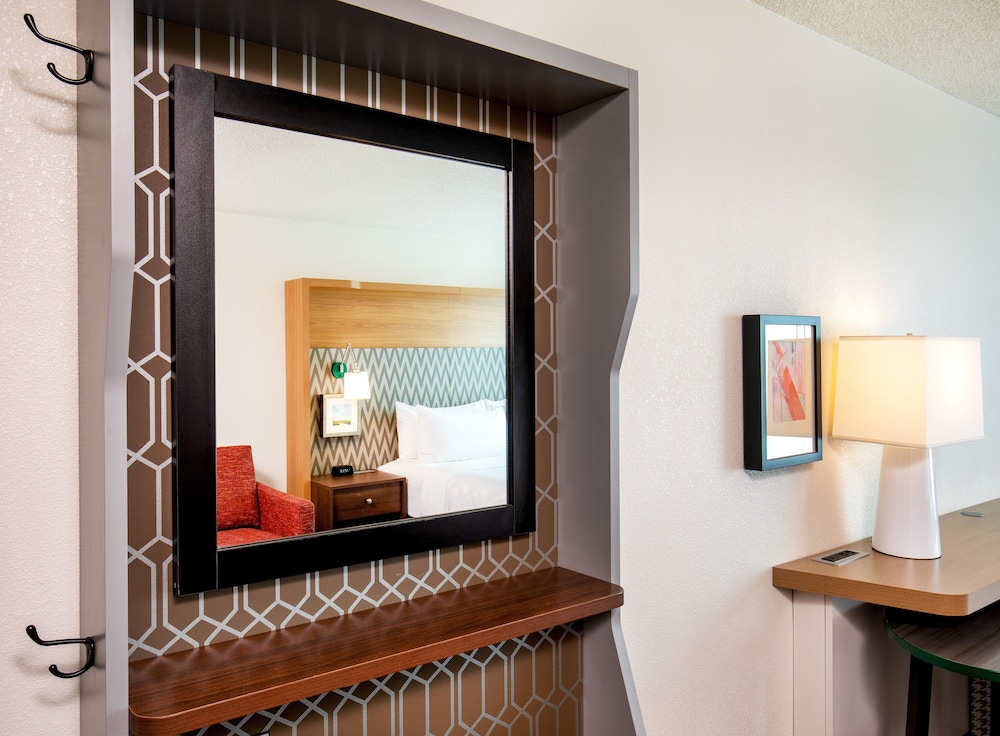 Holiday Inn Newport News Hampton by IHG - photo 9