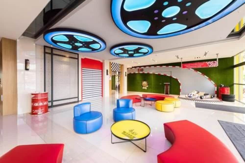 Holiday Garden Hotel Kaohsiung Taroko Park — 4-Star Luxury Hotel in Kaohsiung, Republic of China Taiwan