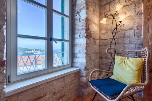 Apartment Lilly — 4-Star Luxury Hotel in Vis, Croatia
